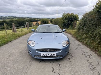 Picture of Jaguar XKR